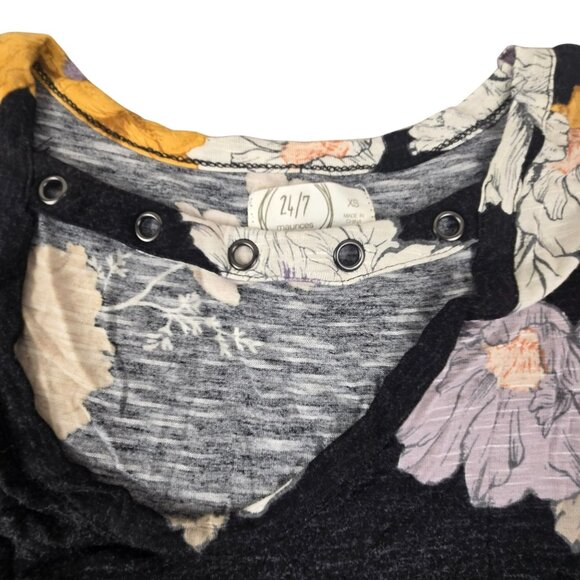 Maurices Floral Top Black & Yellow Strap V-Neck Striped Sleeves XS JH1832 - Picture 6 of 11